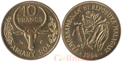 Мадагаскар. 10 франков 1984 год. Зебу. Ваниль.