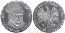 Германия (ФРГ). 5 марок 1977 год. 200 лет со дня рождения Карла Фридриха Гаусса. (J)