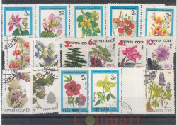 Набор марок. Цветы. 16 марок + планшетка. № 327