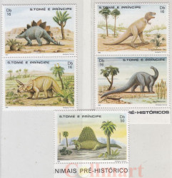 Набор марок. Сан-Томе и Принсипи. Динозавры. 5 марок.