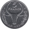  Мадагаскар. 5 франков 1986 год. Зебу. Молочай красивейший. 
